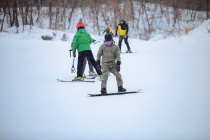 Министр спорта области Дмитрий Кутека посетил новую горнолыжную базу в Белогорье