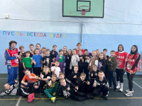 Зарядка с чемпионом в серышевской школе