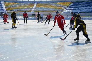 Тамбовский район удержал лидерство в Суперкубке по хоккею с мячом