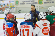 «Отец сказал: либо направо – на футбол, либо налево – на хоккей. Я выбрал налево…»