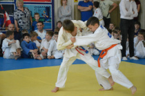 Отпраздновали соревнованиями