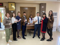 Сотрудники областного министерства спорта приняли участие в акции «Красная гвоздика»