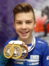 Амурский биатлонист Ярослав Кузнецов стал абсолютным чемпионом первого этапа «Кубка Анны Богалий SKIMiR»