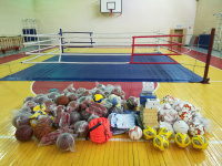 Для спортивной школы Шимановска закупили спортивный инвентарь на суммы свыше полумиллиона рублей. Материальную поддержку амурским спортсменам оказал Полпред Президента РФ в ДФО Юрий Трутнев