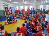  Мастер-классы для амурских самбистов провел заслуженный мастер спорта Дмитрий Лебедев