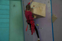 Более 160 спортсменов решились на штурм "Вертикальной стены"