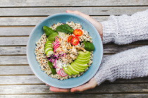 Советуют профессионалы: как правильно питаться, находясь дома.