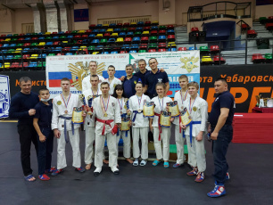 Амурчане привезли почти три десятка медалей с чемпионата и первенства ДФО по рукопашному бою